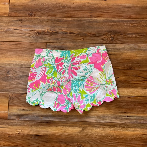Lilly Pulitzer Buttercup shorts - Picture 9 of 9